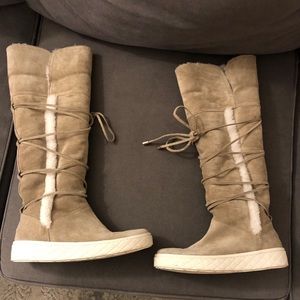 Moncler Madeleine Stivale Shearling Boots